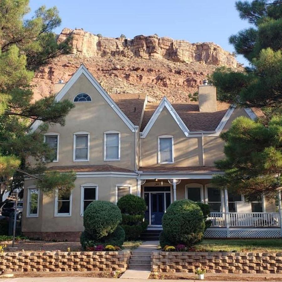 Tyler Inn At Zion Rockville 외부 사진