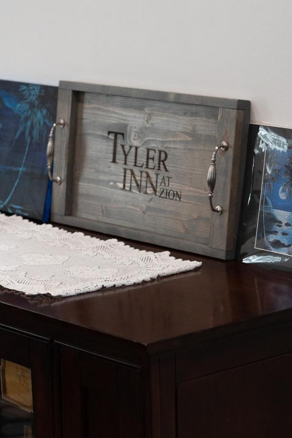 Tyler Inn At Zion Rockville 외부 사진